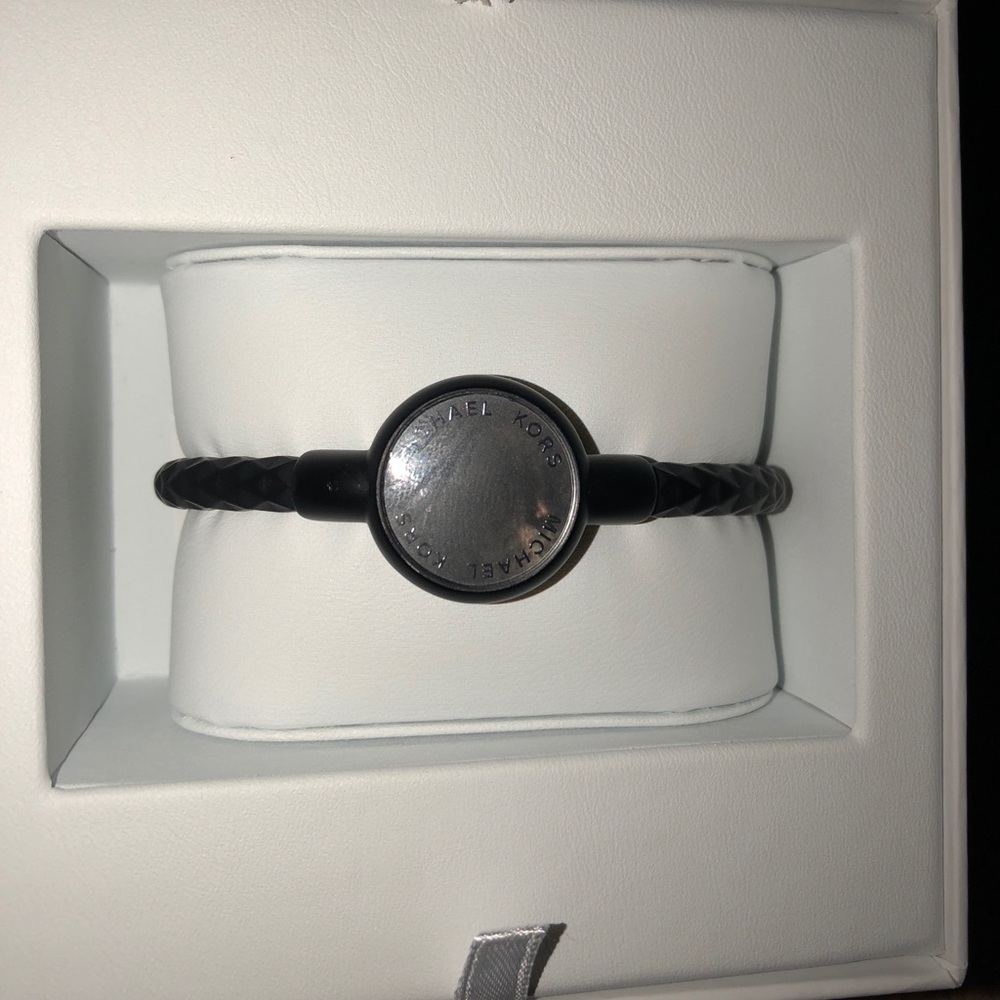 Micheal Kors Sport Tracker / Men or Woman